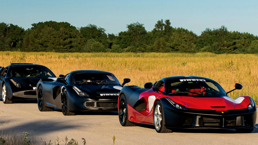 Trio de Ferrari LaFerrari vão a leilão